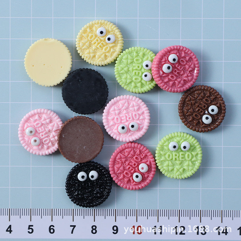 Cute and Adorable Eye-Shaped Cookies Simulation Food Toys Resin Accessories for Phone Cases, Hair Accessories, Cups, DIY Accessories Secondary image