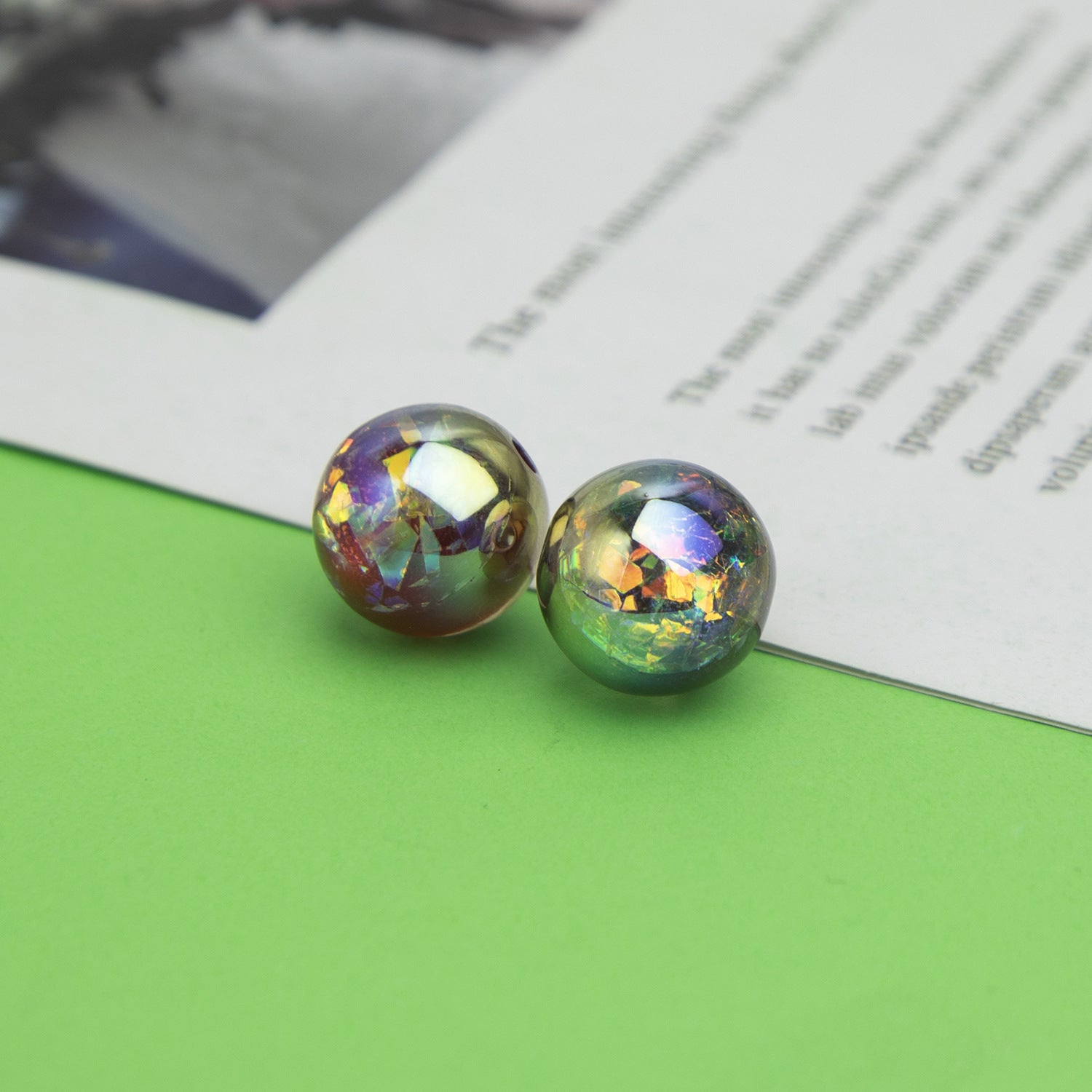 Opal round beads 8-mm small beads electroplated resin loose beads for DIY jewelry accessories Secondary image
