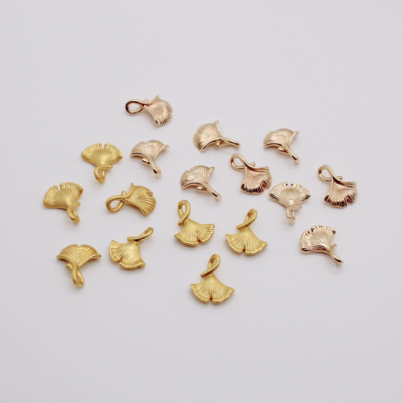 Gold-plated color-retaining ginkgo leaf pendant DIY handmade jewelry accessories, materials for making jewelry pendants Secondary image