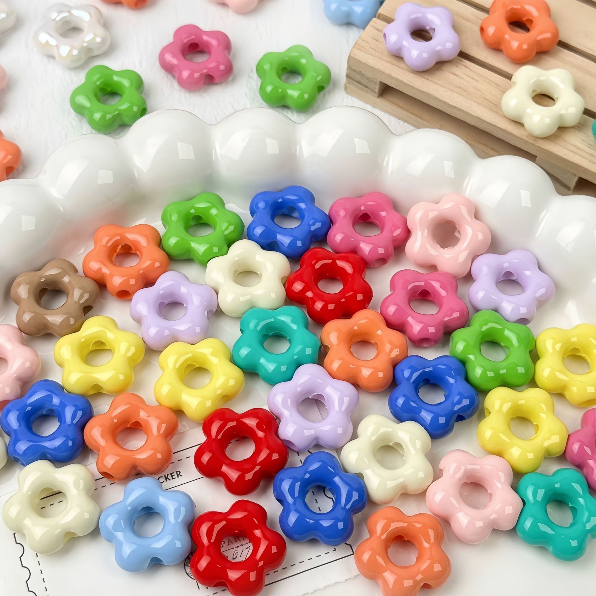 DIY colorful acrylic small flower beads loose beads DIY five-petal flower beaded jewelry accessories materials multi-color cute Secondary image
