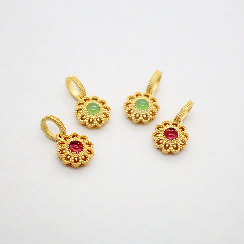 Gold-plated hollow vintage pendant DIY beaded bracelet necklace pendant material artistic retro Secondary image