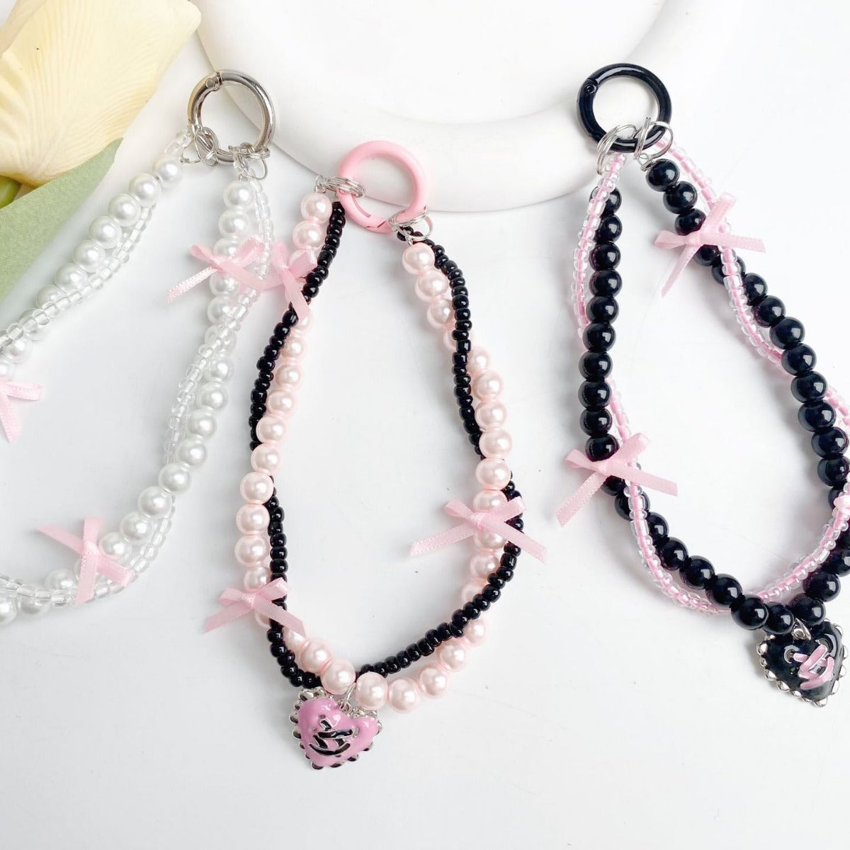 New Fashionable Pearl Bow Phone Chain Handheld Strap Keychain Bag Pendant Handmade Beaded Accessory Secondary image