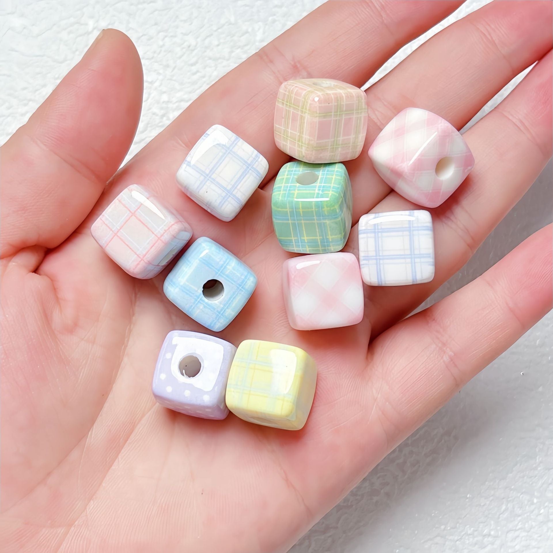 Fresh and simple cream plaid polka dot square loose beads DIY handmade bracelet necklace beading material jewelry accessories Secondary image