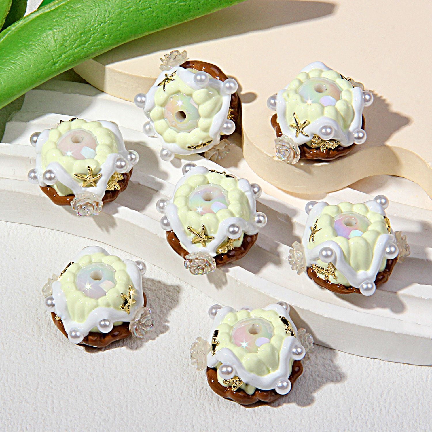 Winter hand-painted oil beads, beaded bracelet accessories, mobile phone chains, mixed DIY materials, oil beads Secondary image